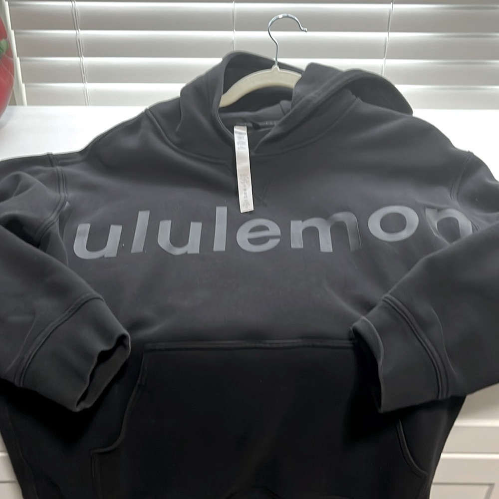 Lululemon black Sweatshirt